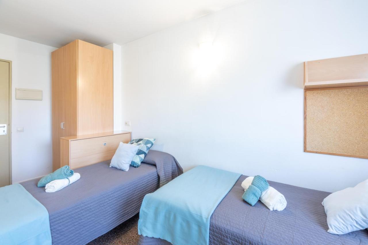 Residencia Universitaria Resa La Ciutadella Барселона Экстерьер фото